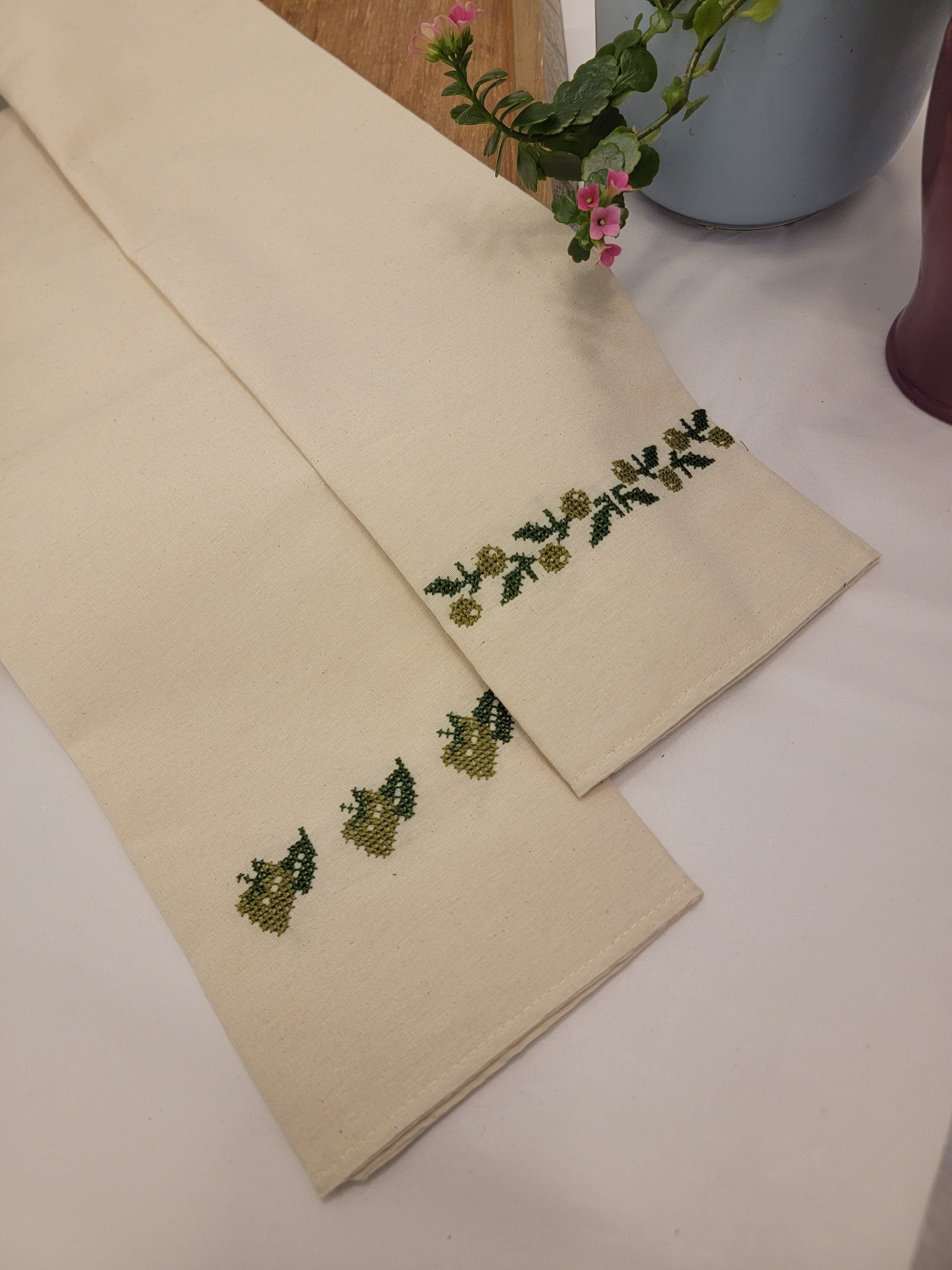 Tea Towel - Hawthorn Berry