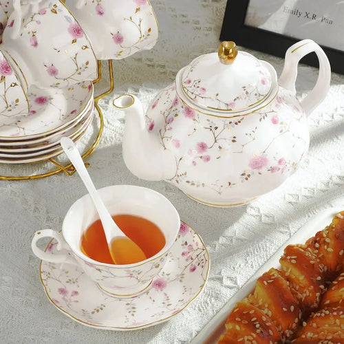 21pc Gold Vine Porcelain Tea Set